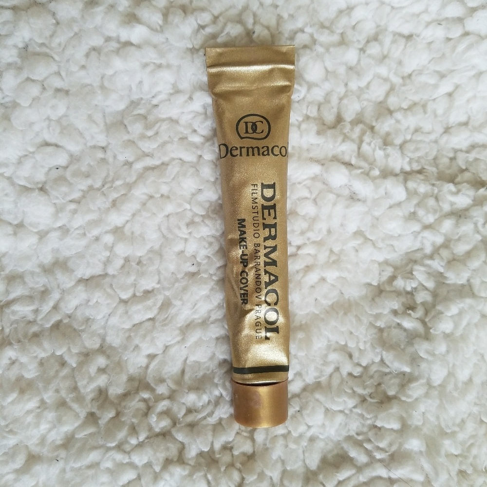 Dermacol foundation 210 -fair/light